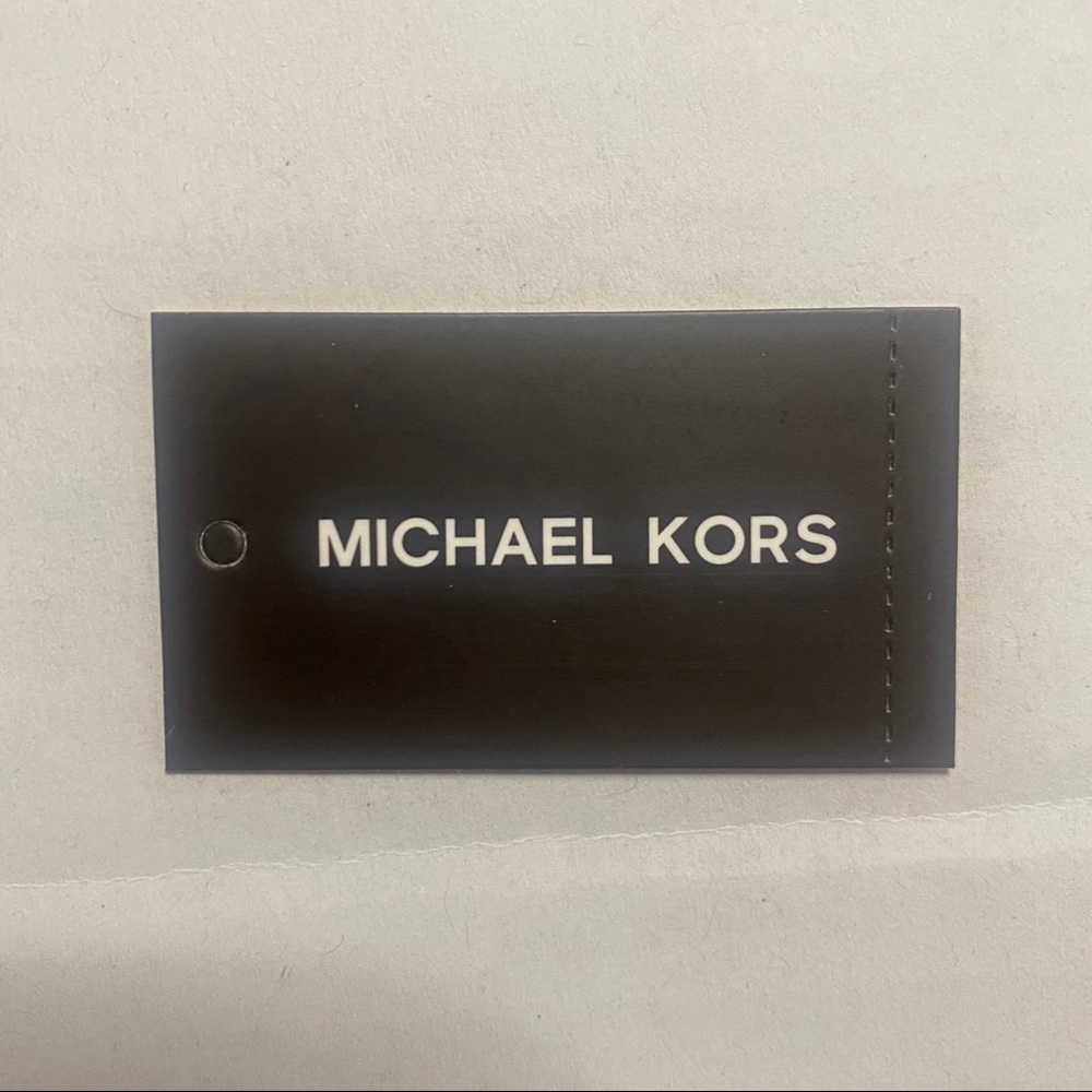 Michael Kors - Picture 3 of 4